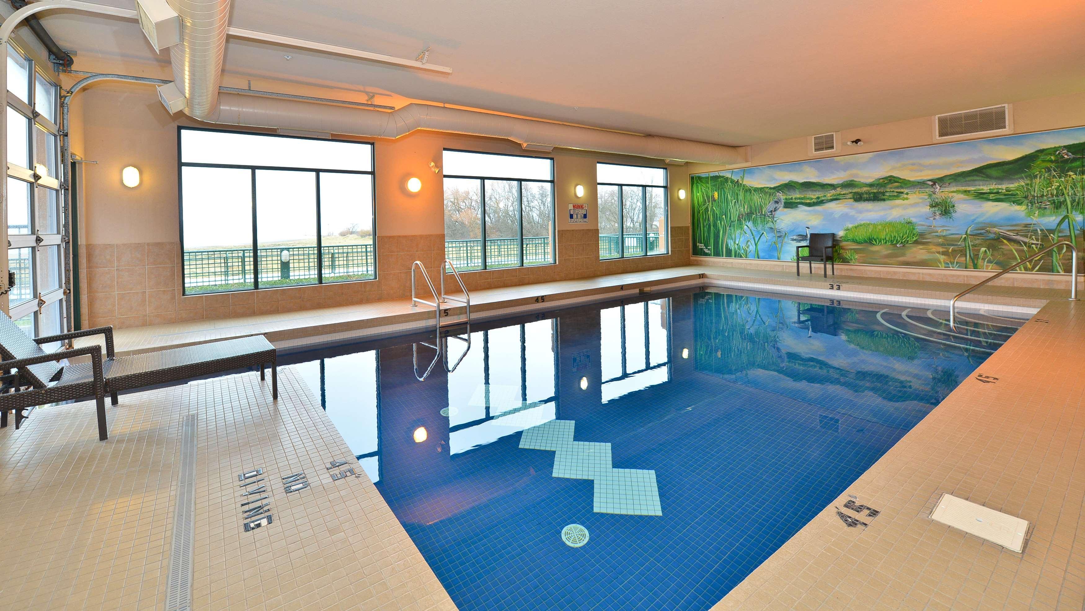 Prestige Harbourfront Resort, Worldhotels Luxury Salmon Arm Ανέσεις φωτογραφία