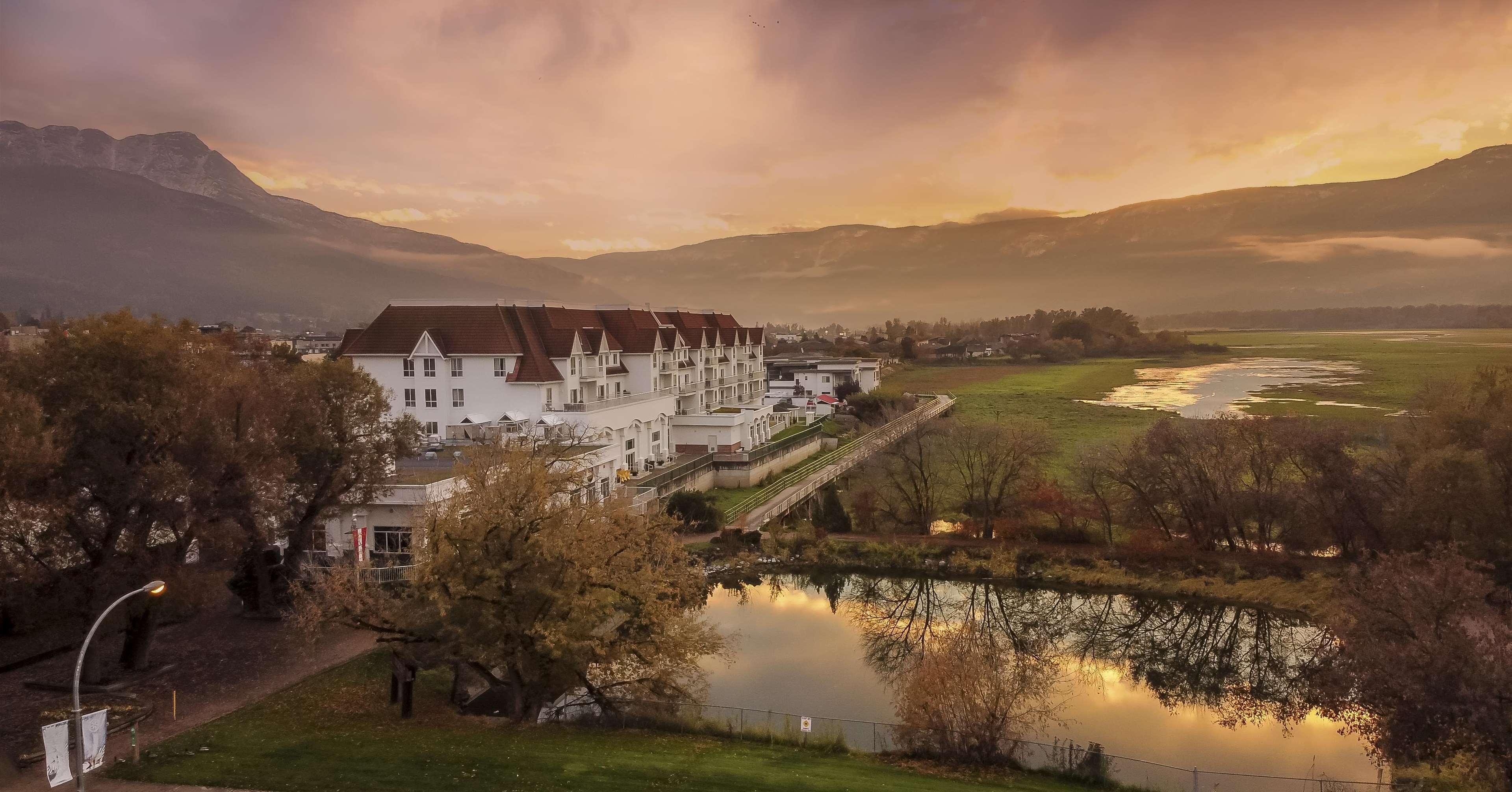 Prestige Harbourfront Resort, Worldhotels Luxury Salmon Arm Εξωτερικό φωτογραφία