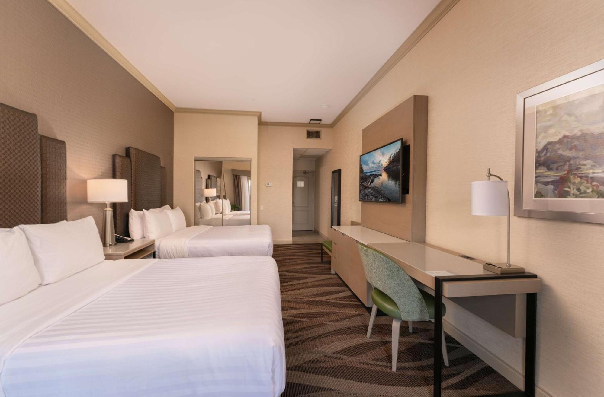 Prestige Harbourfront Resort, Worldhotels Luxury Salmon Arm Εξωτερικό φωτογραφία